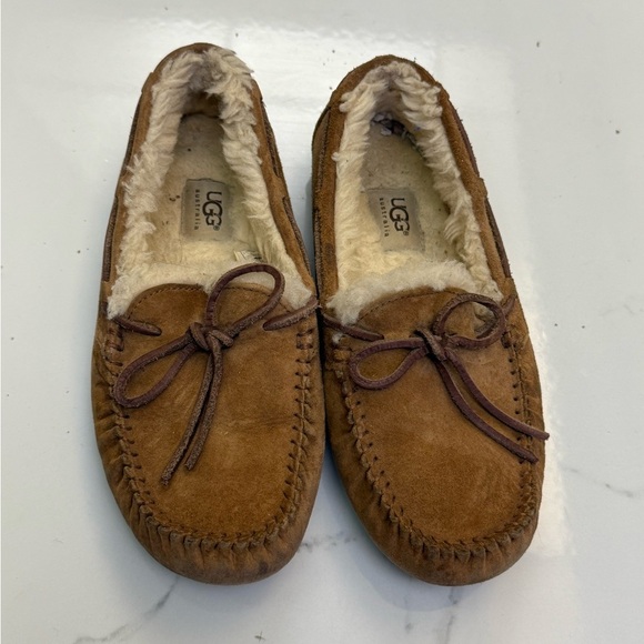 UGG Chestnut Suede Moccasin Slippers Size 7 - Picture 1 of 5